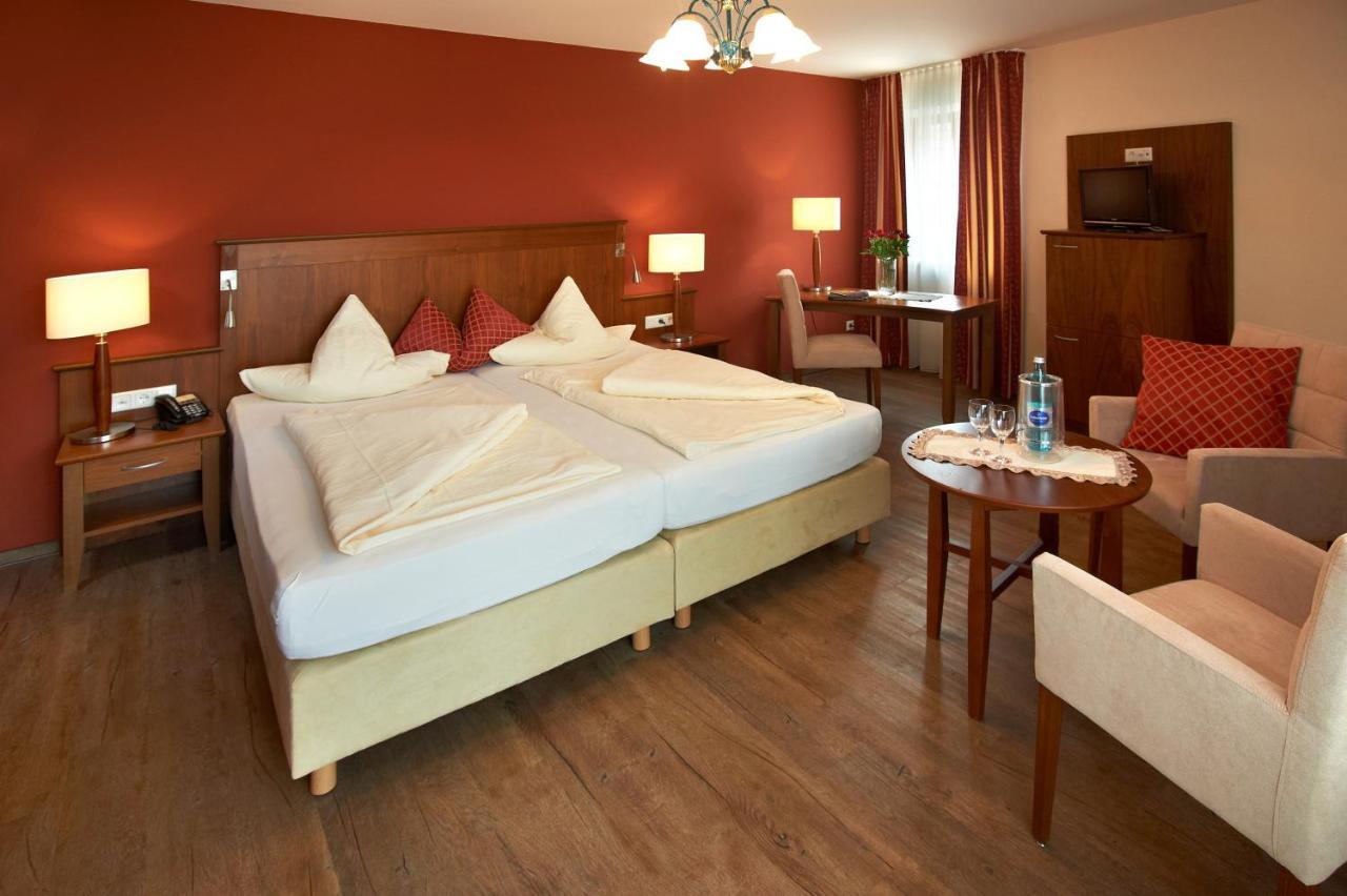 Hotelgasthof Zur Sonne 바트고깅 외부 사진